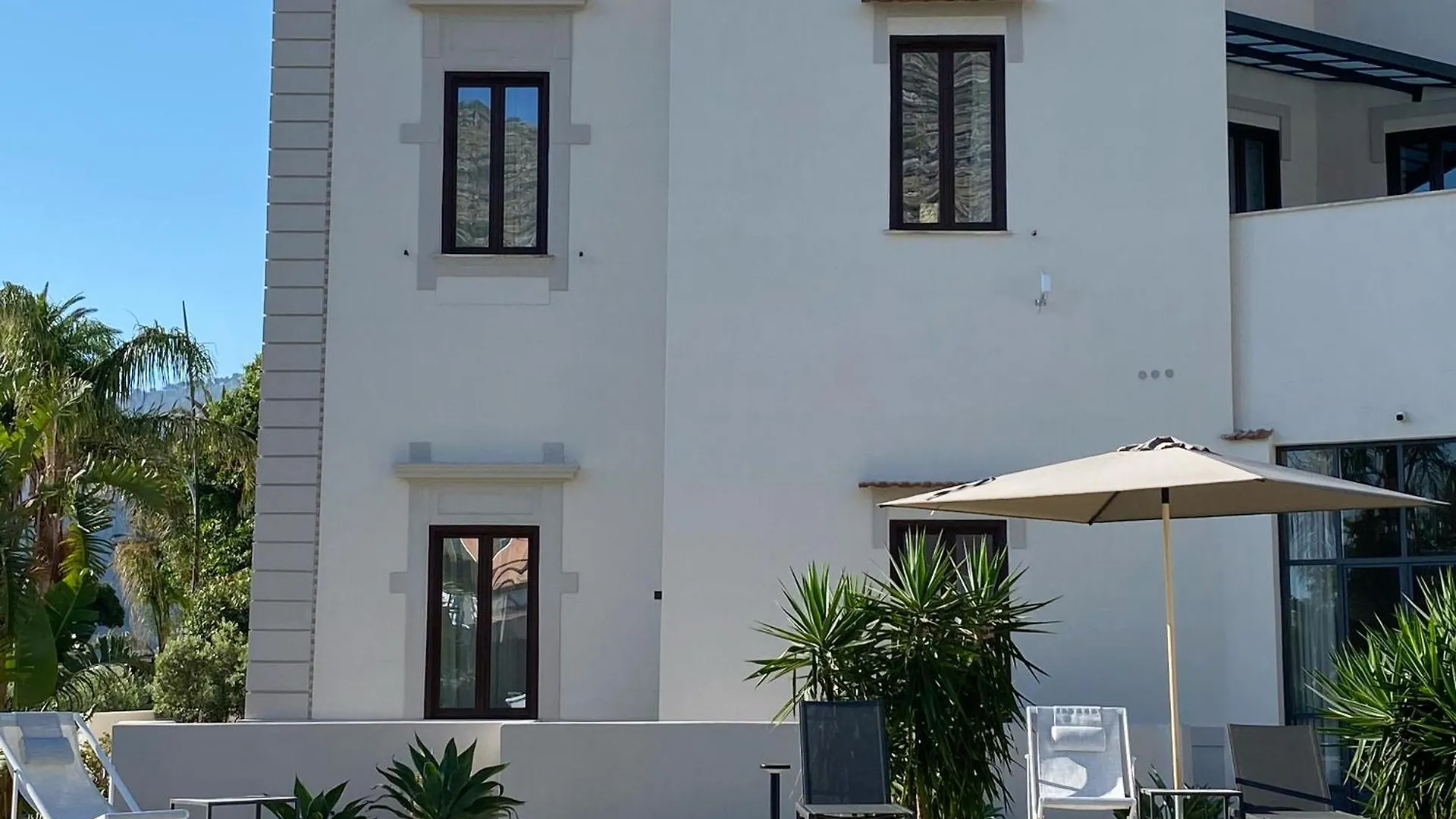 Villa Masetta - Luxury Suites Palermo 4*,  Italy